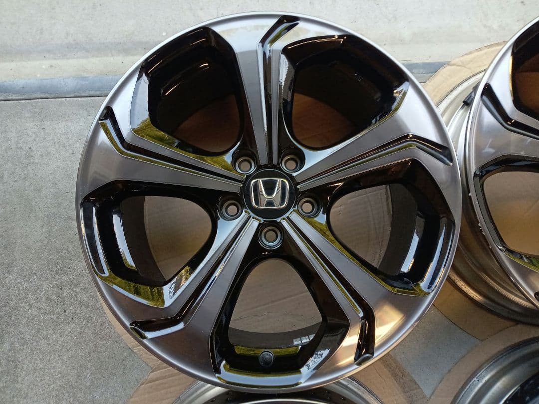 ジェイド純正１８インチホイール