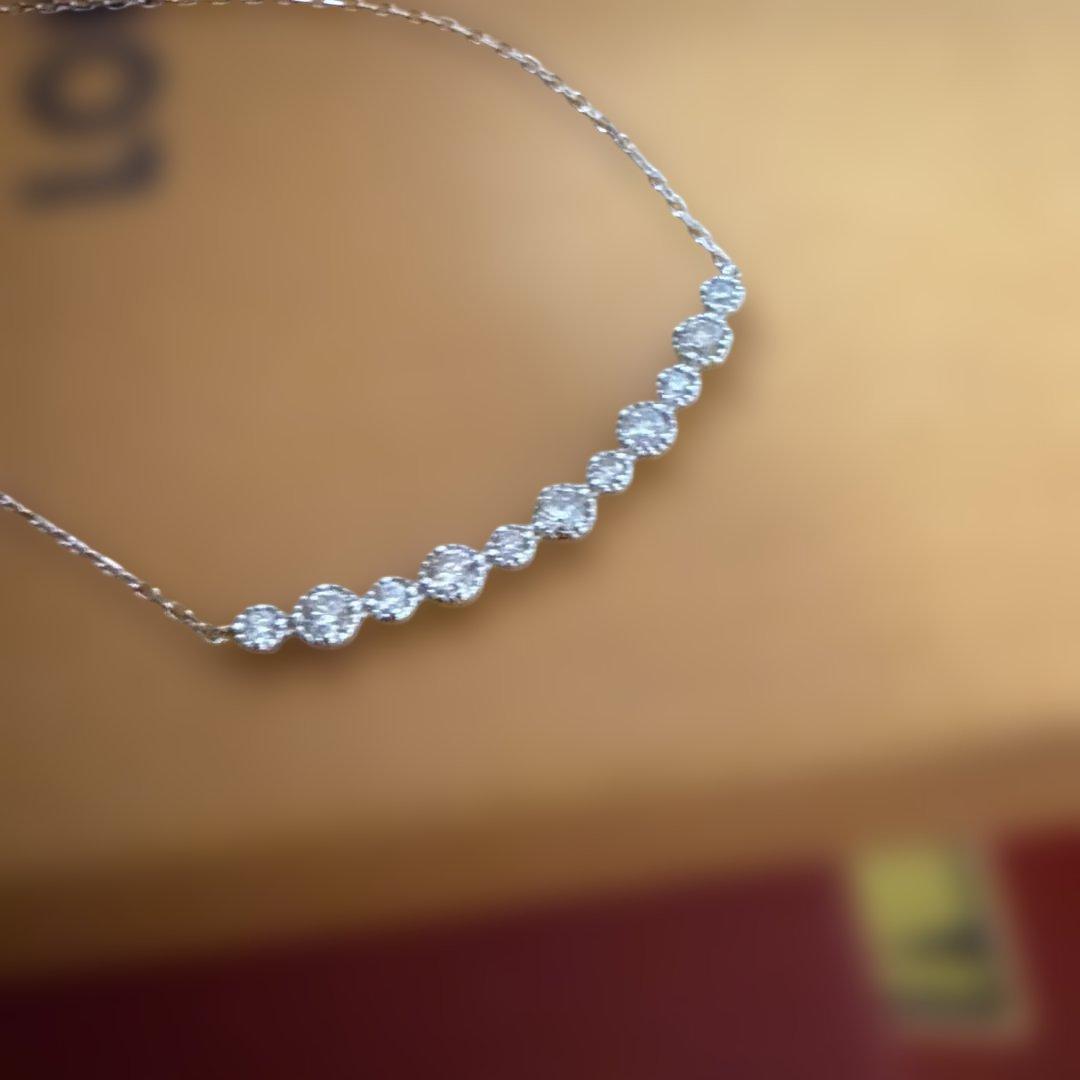 k18 ホワイトゴールド　ダイヤモンド　ペンダント