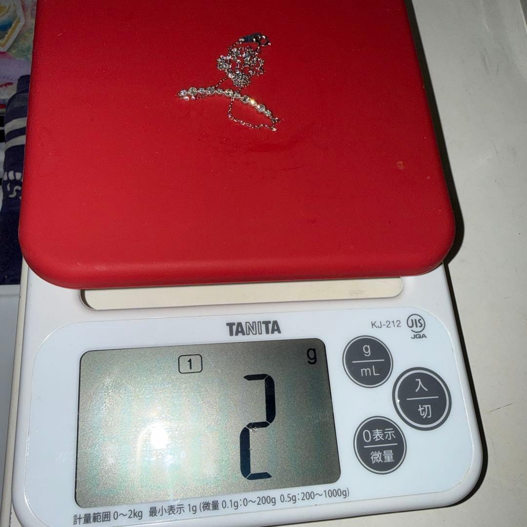 k18 ホワイトゴールド　ダイヤモンド　ペンダント