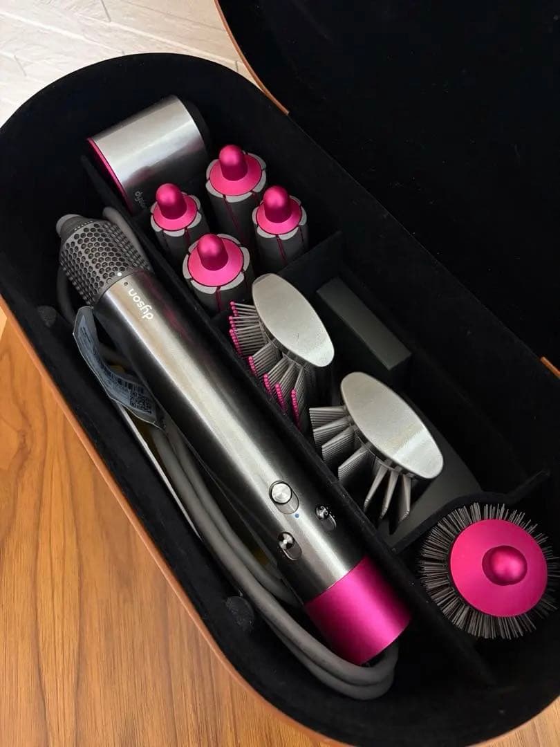 Dyson Airwrap ヘアドライヤー 各種アタッチメント付き