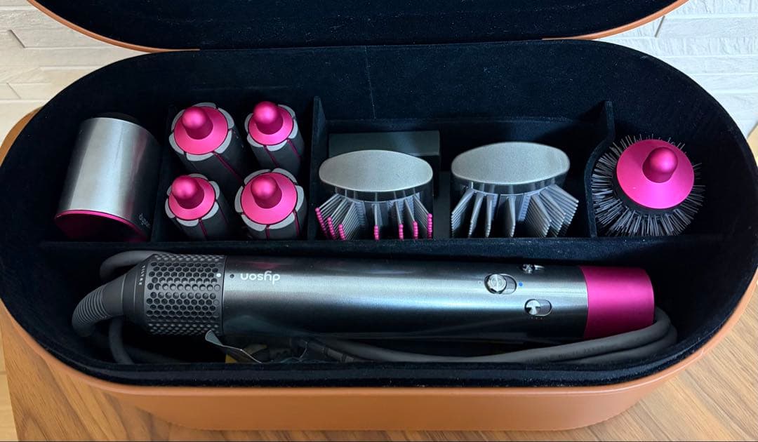 Dyson Airwrap ヘアドライヤー 各種アタッチメント付き