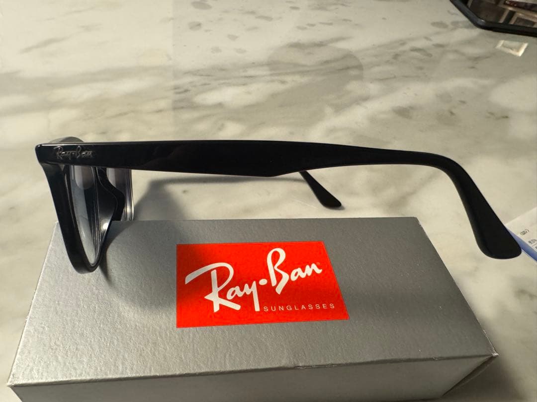 Ray-Ban RB4258F 度入り サングラス 啓之輔モデル