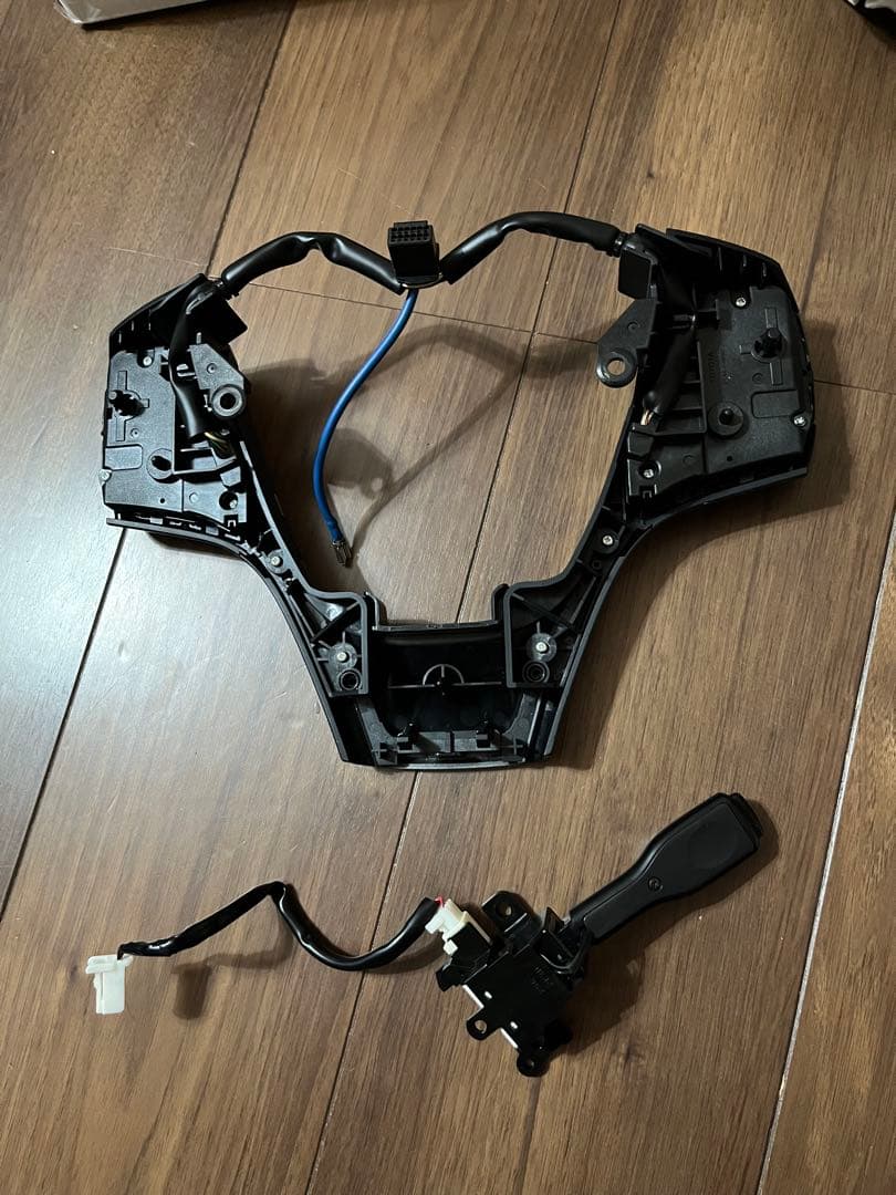 ハリアー60 ステアリングスイッチ　クルーズコントロール