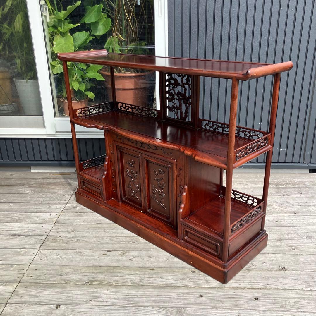 唐木家具 茶箪笥 飾り棚 中国骨董 唐草透彫り サイドボード ビンテージ時代家具