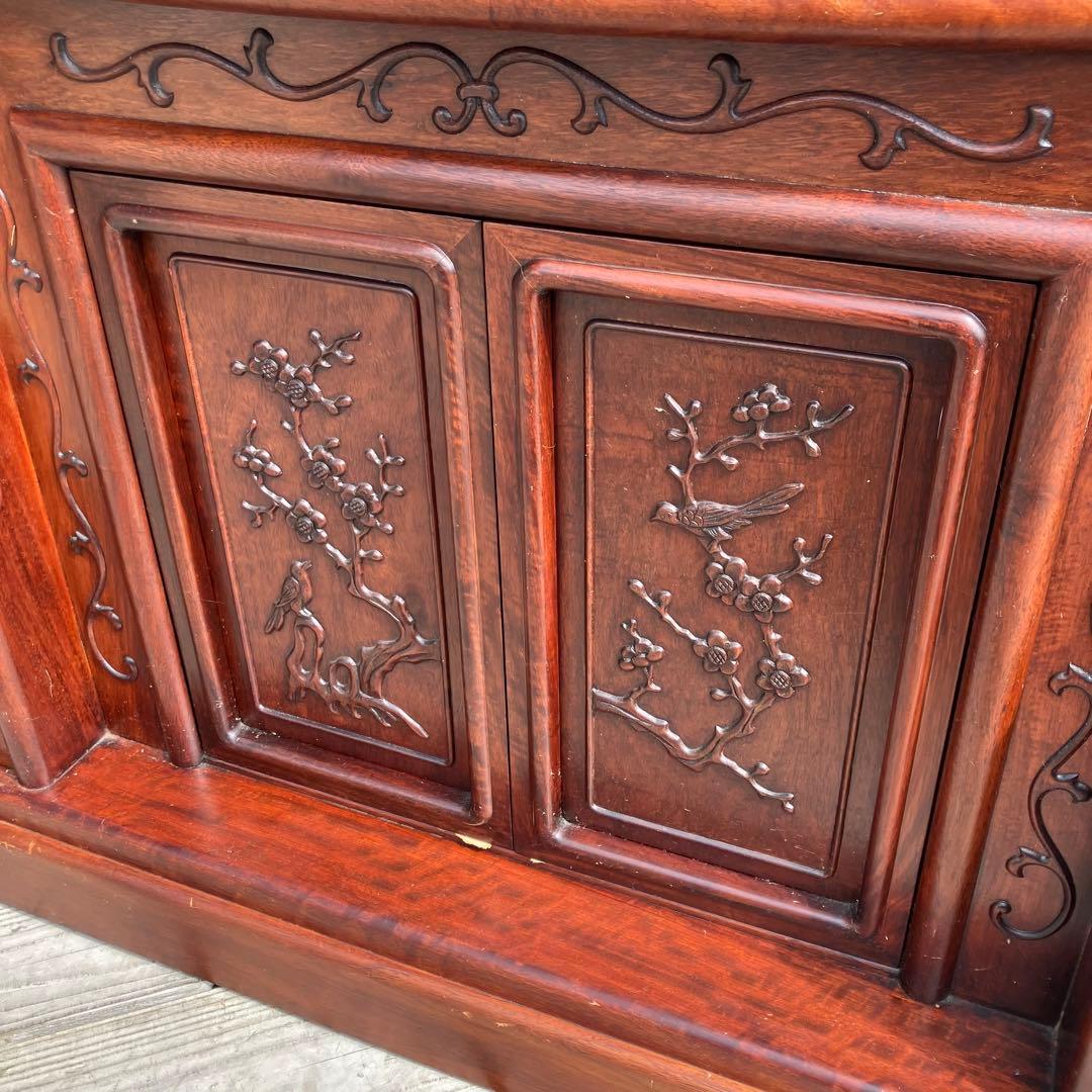 唐木家具 茶箪笥 飾り棚 中国骨董 唐草透彫り サイドボード ビンテージ時代家具