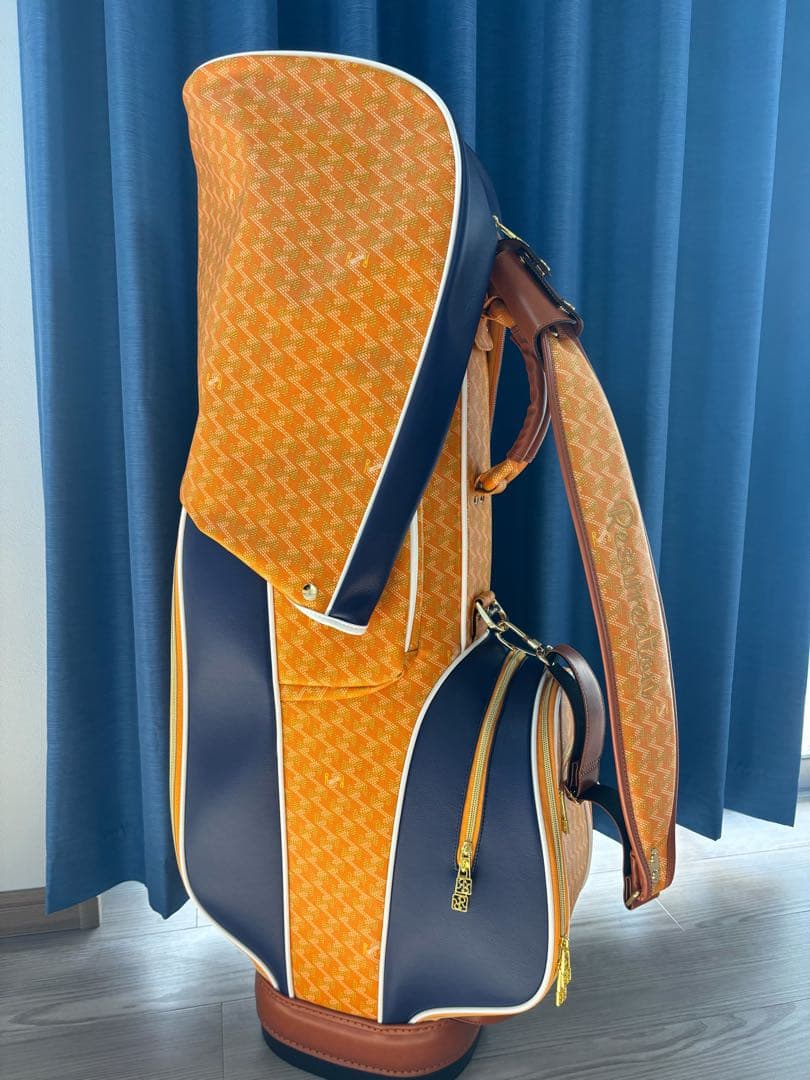 レザレクション　キャディバッグ