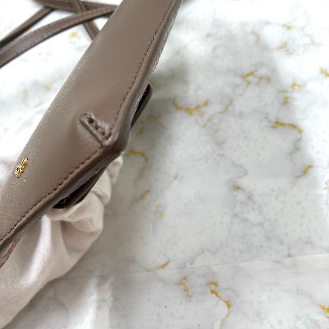 専用です❣️購入しないでください❣️ANYA HINDMARCHアニヤスマホ