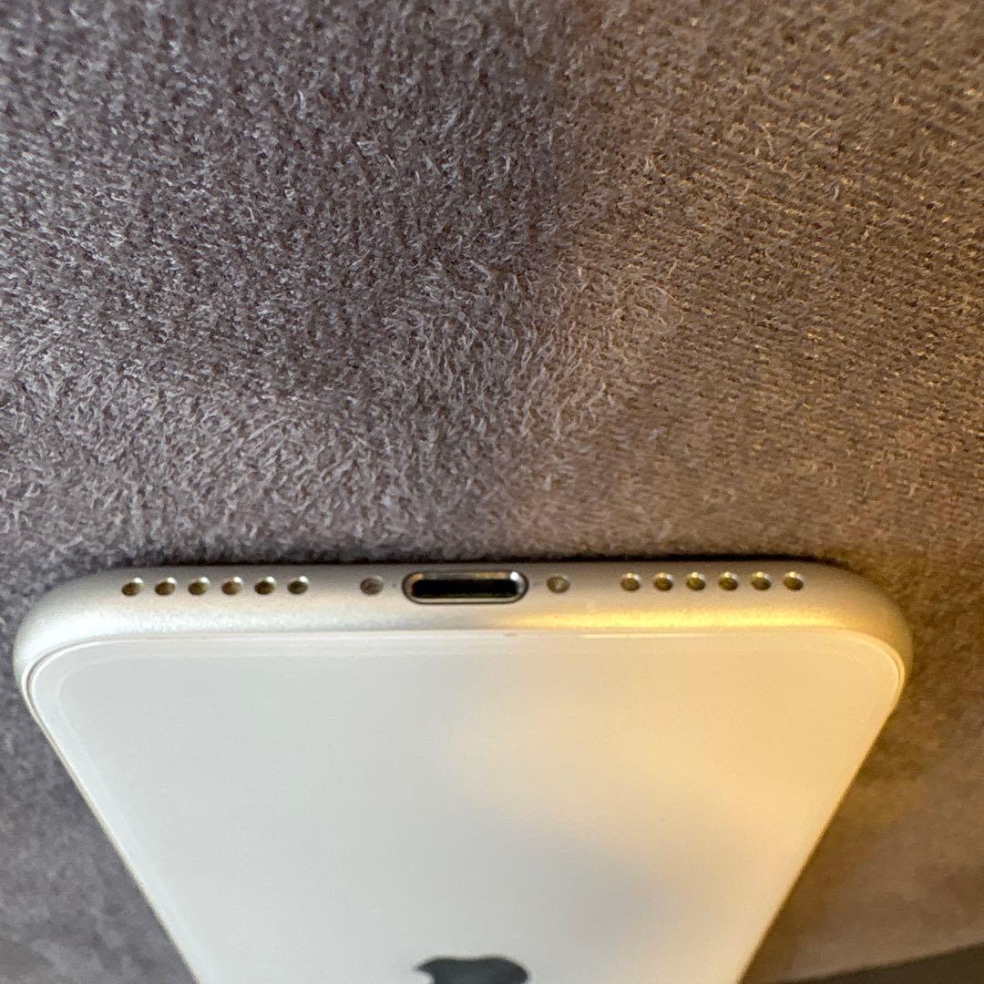 Apple iPhoneSE 第2世代 256GB ホワイト 本体