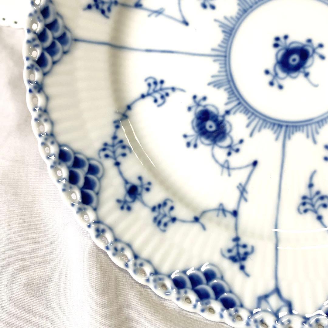 10.美品☆ロイヤルコペンハーゲン☆ブルーフルーテッドフルレース☆デザート皿3枚