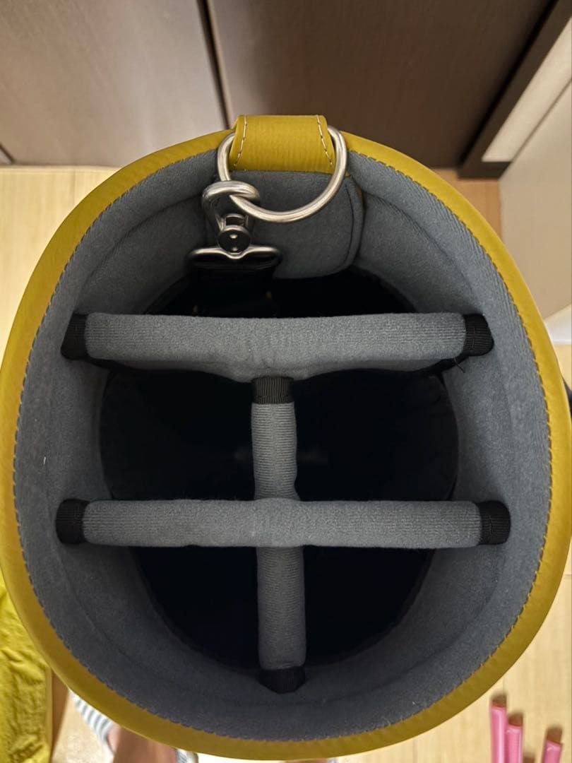 オノフ　キャディバッグ　マスタード