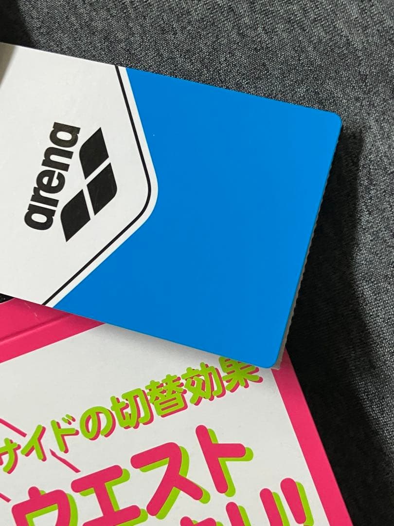 デサントとワコールコラボ　セパレート水着　新品未使用　値札付き　ウエストスッキリ