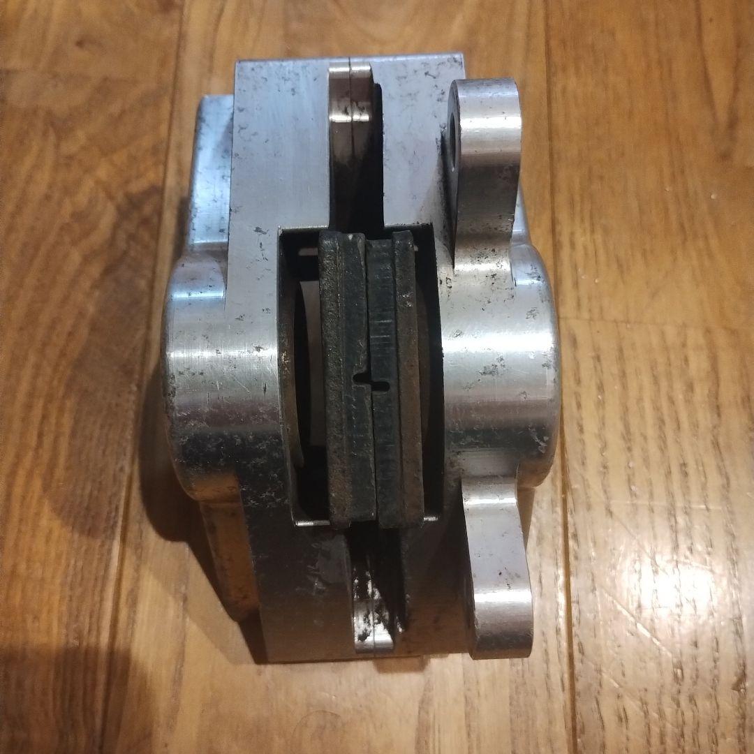 パフォーマンスマシン　ブレーキキャリパー　2ポット