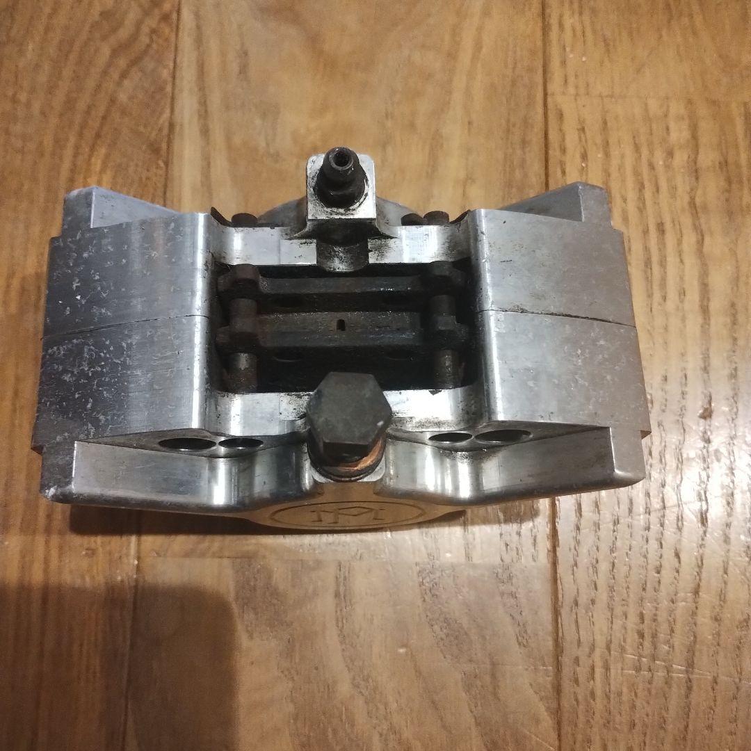 パフォーマンスマシン　ブレーキキャリパー　2ポット