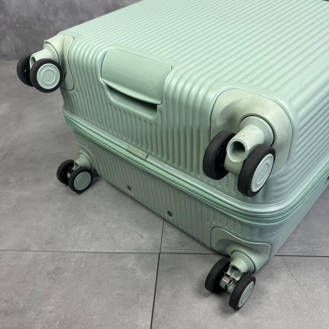 良品　61L　オルティモスーツケース　キャリーバッグ　4輪　フロントオープン