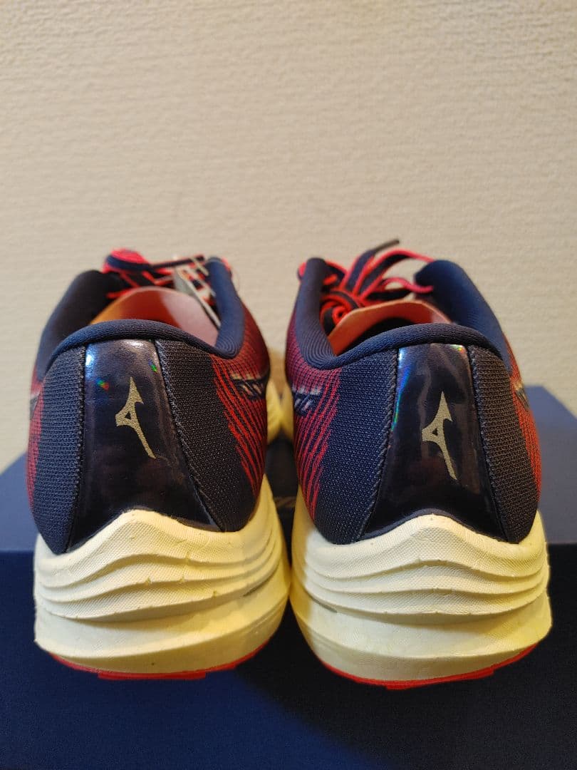 ミズノ ウエーブリベリオン ウィメンズ ランニング 女性用　23.0センチ