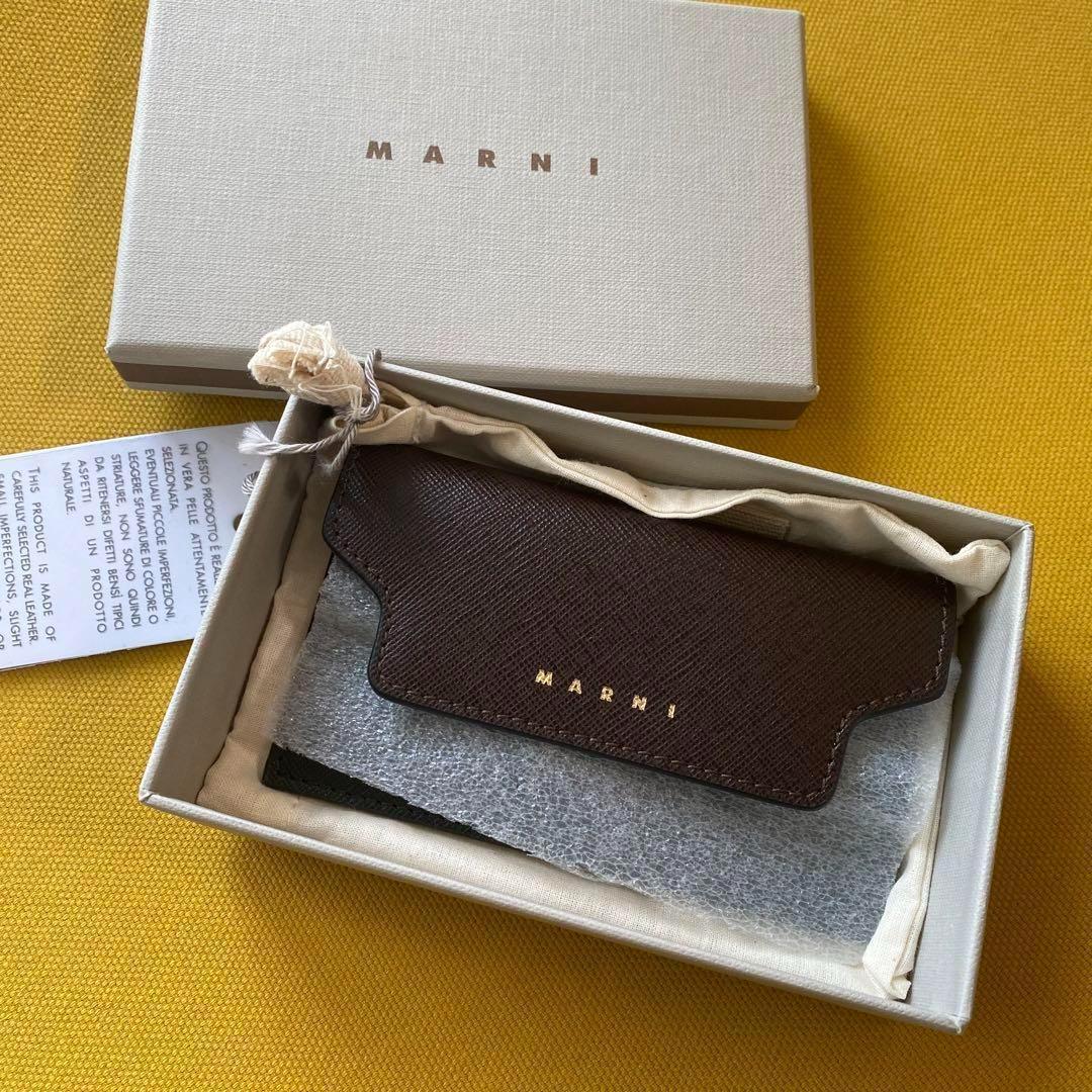 新品未使用　MARNI キーケース　折り財布　ミニ財布　カードケース