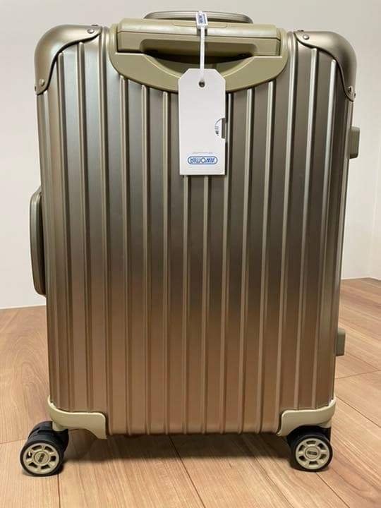 4輪キャリーバッグ