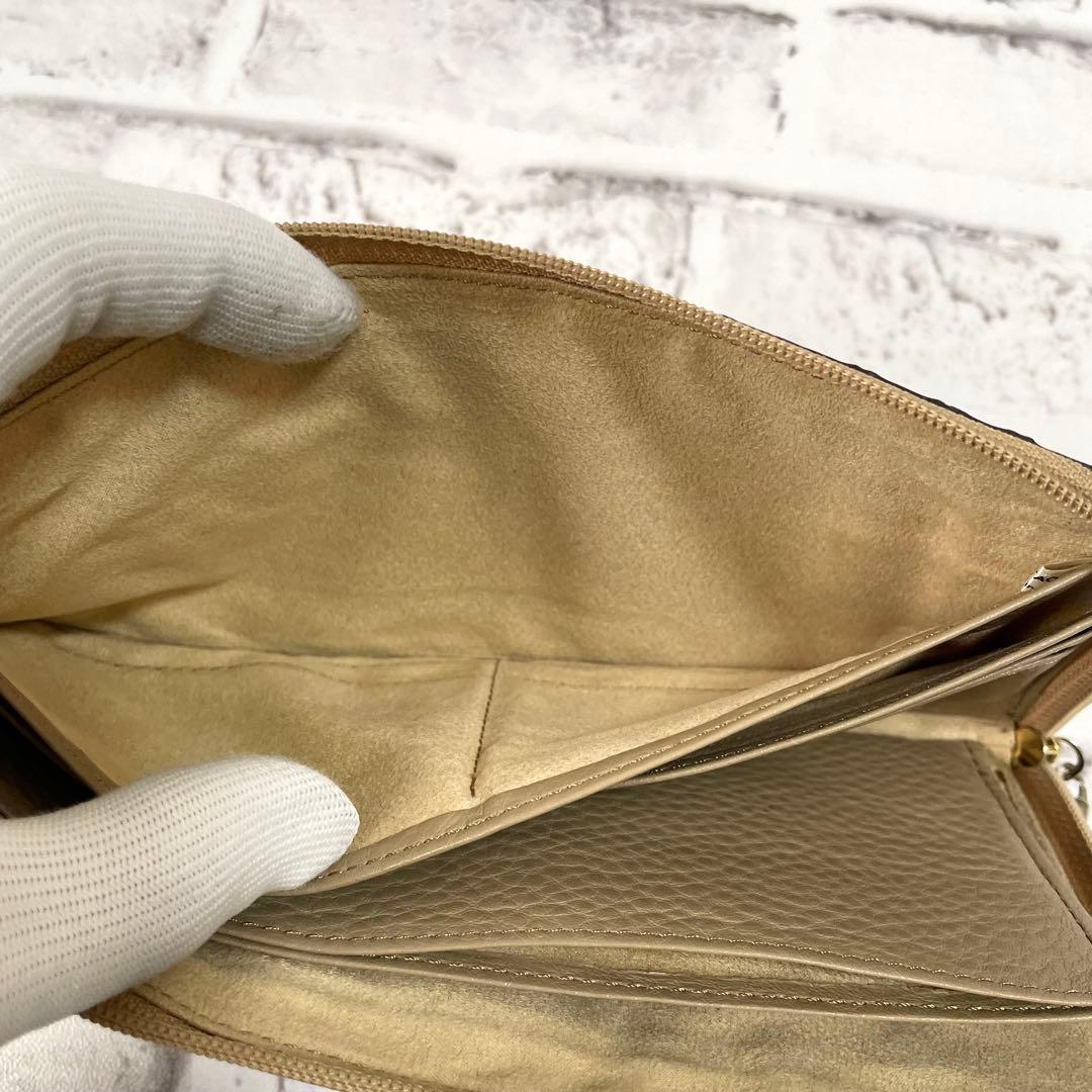 極美品✨アタオ　長財布　ハッピーシャワー　ハート総柄　ハッピーヴィトロ・プリマ