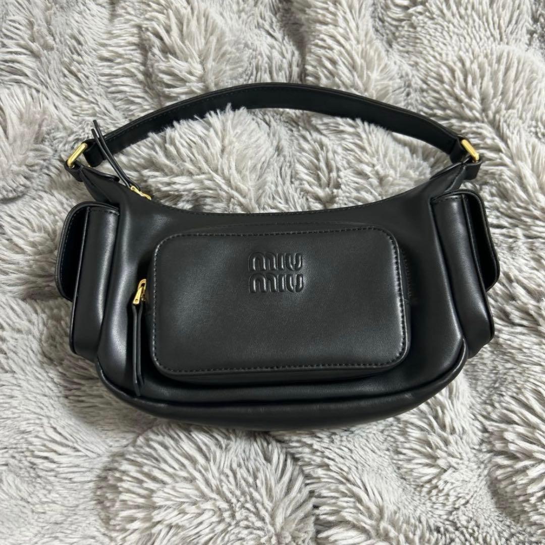 1月中のみ限定値下げ MIUMIU ミュウミュウ ポケットバッグ