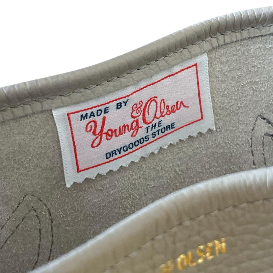 美品　ヤングアンドオルセン　エンボスレザーワイドトート　トートバッグ　ベージュ