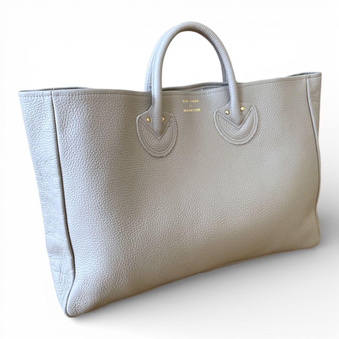 美品　ヤングアンドオルセン　エンボスレザーワイドトート　トートバッグ　ベージュ