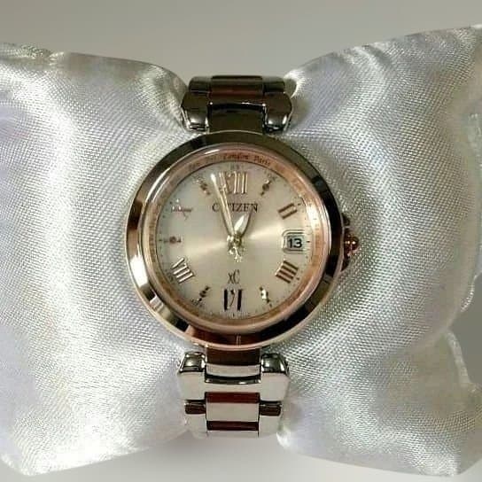 CITIZENシチズン xCクロスシー エコ・ドライブ電波時計 ハッピーフライト