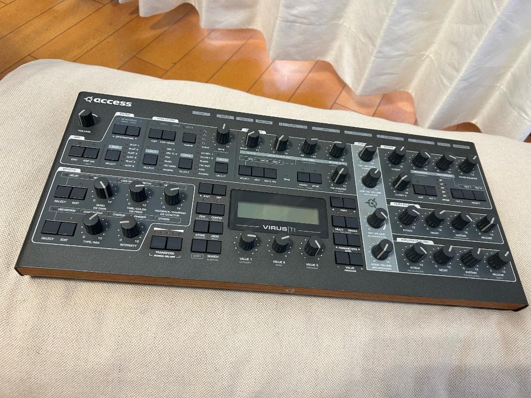 その他 ACCESS VIRUS TI2 Desktop