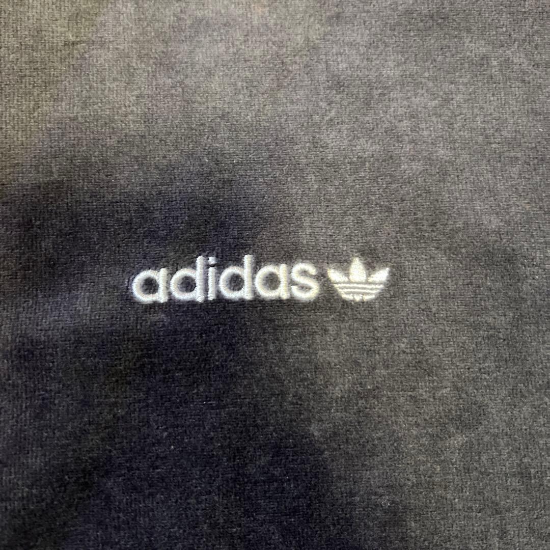 アディダス ベロアセットアップジャージ ベロアパンツ 黒ブラック 刺繍 常田大希