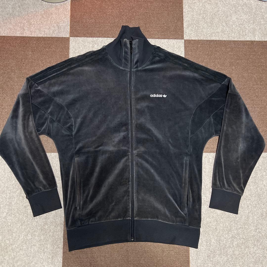 アディダス ベロアセットアップジャージ ベロアパンツ 黒ブラック 刺繍 常田大希