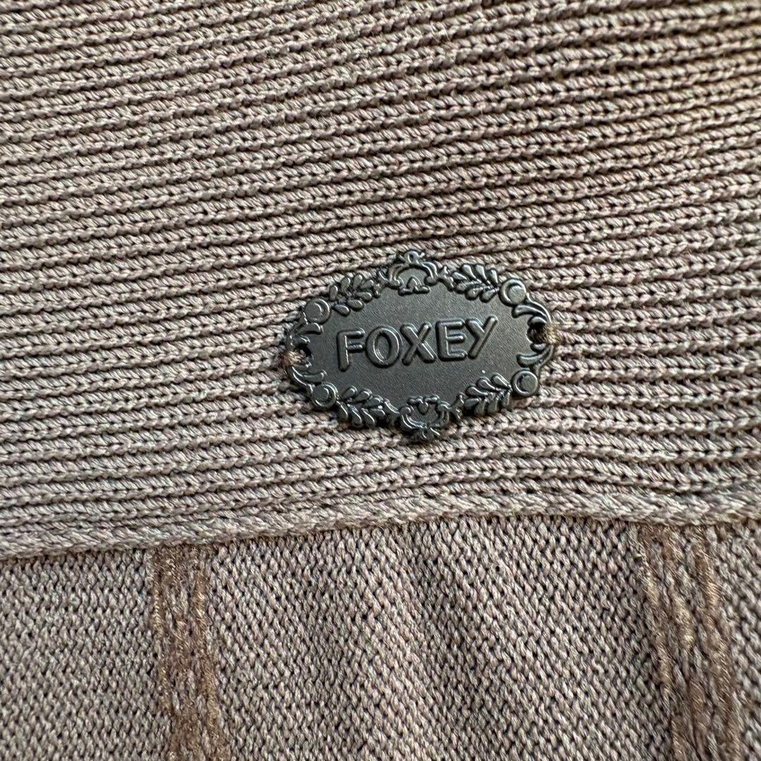 新品 FOXEY ニット地 フレアスカート 38 ロゴプレート付