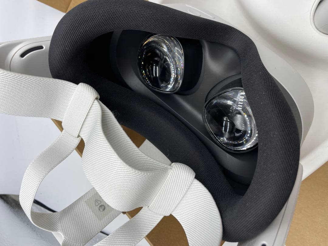 【美品】 Quest 3S 初期化済 VRヘッドセット