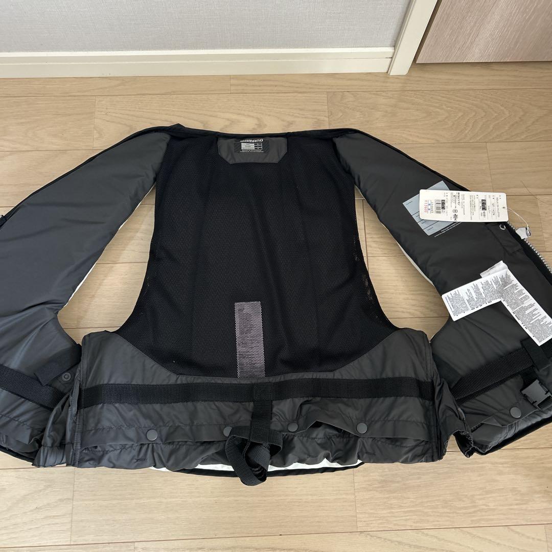 新品！シマノ ライフジャケット VF-142N ネクサス