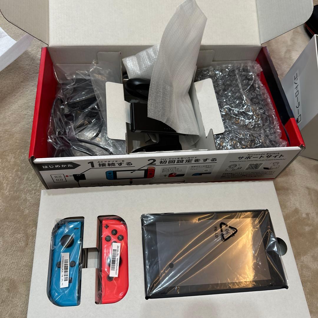 Nintendo Switch青/赤バッテリー強化版（HAC-001(-01)