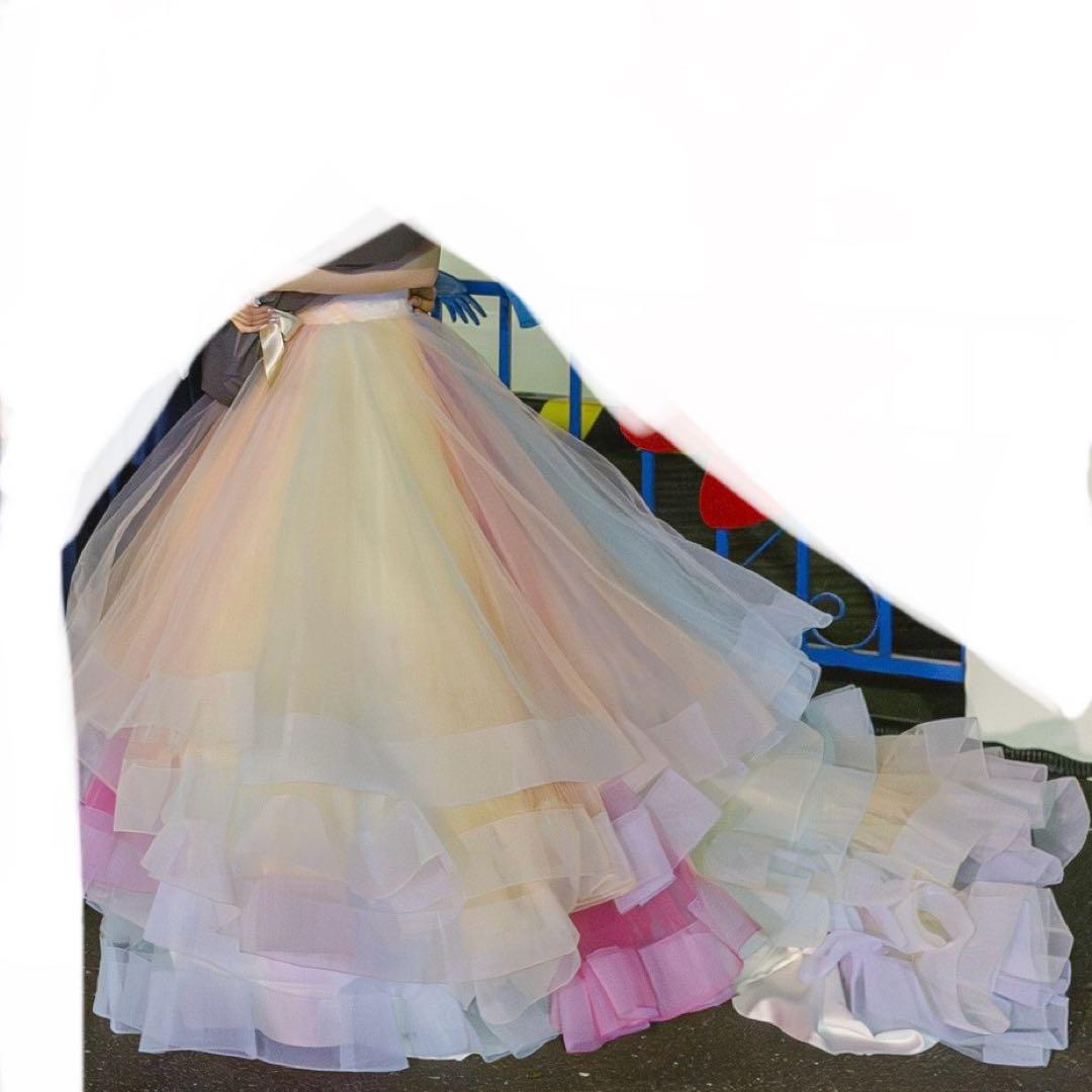 結婚式　ウェディングドレス　カラードレス グラデーション レインボー　虹色