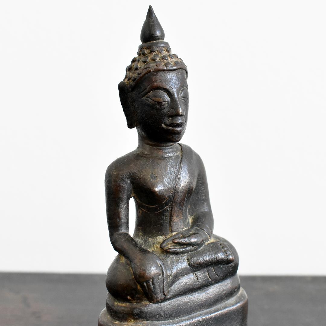 タイ北部15〜16世紀頃ラーンナー美術チェンセン・ファン青銅仏 金銅仏 ブッダ
