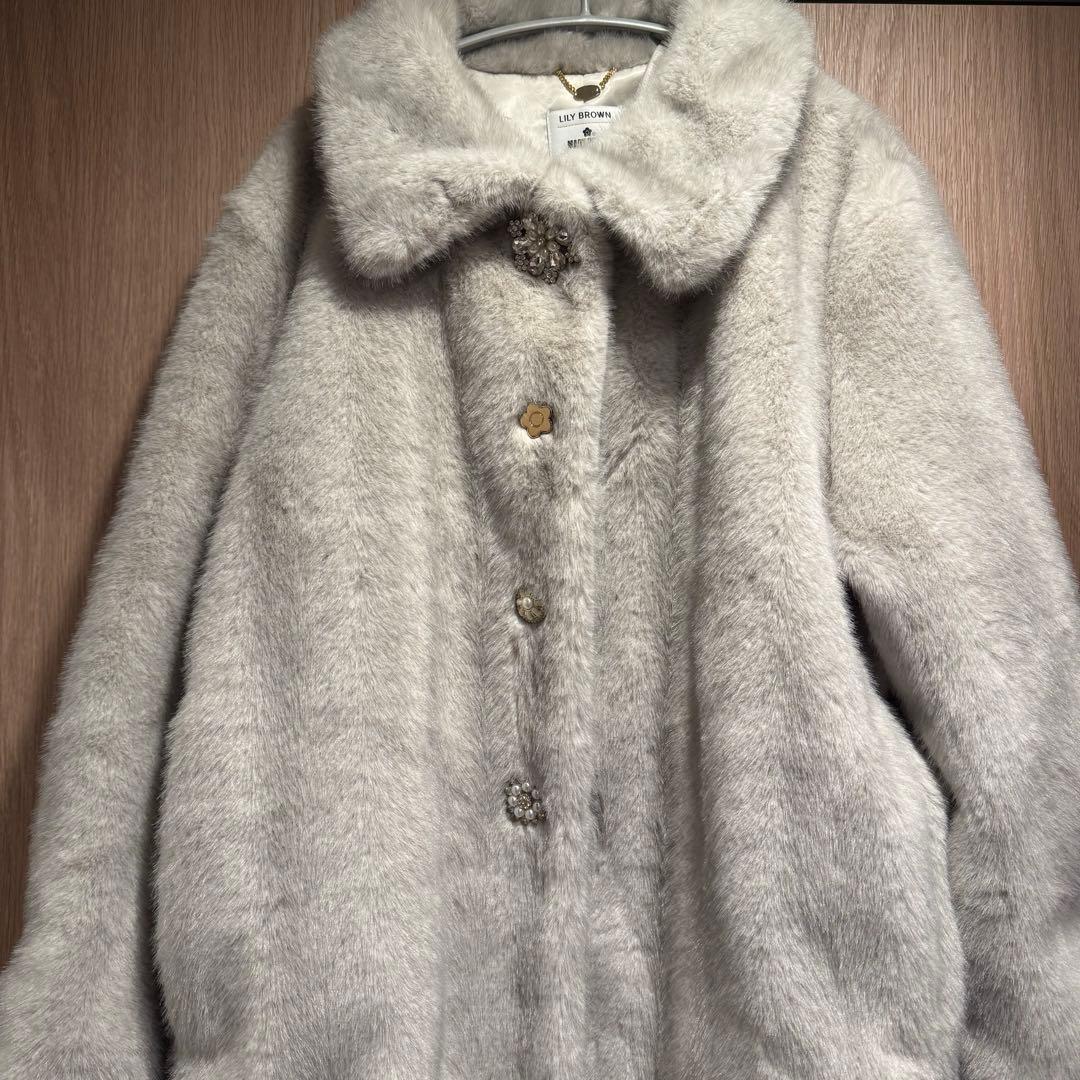 LILY BROWN×MARY QUANT デイジービジュー釦ファーコート
