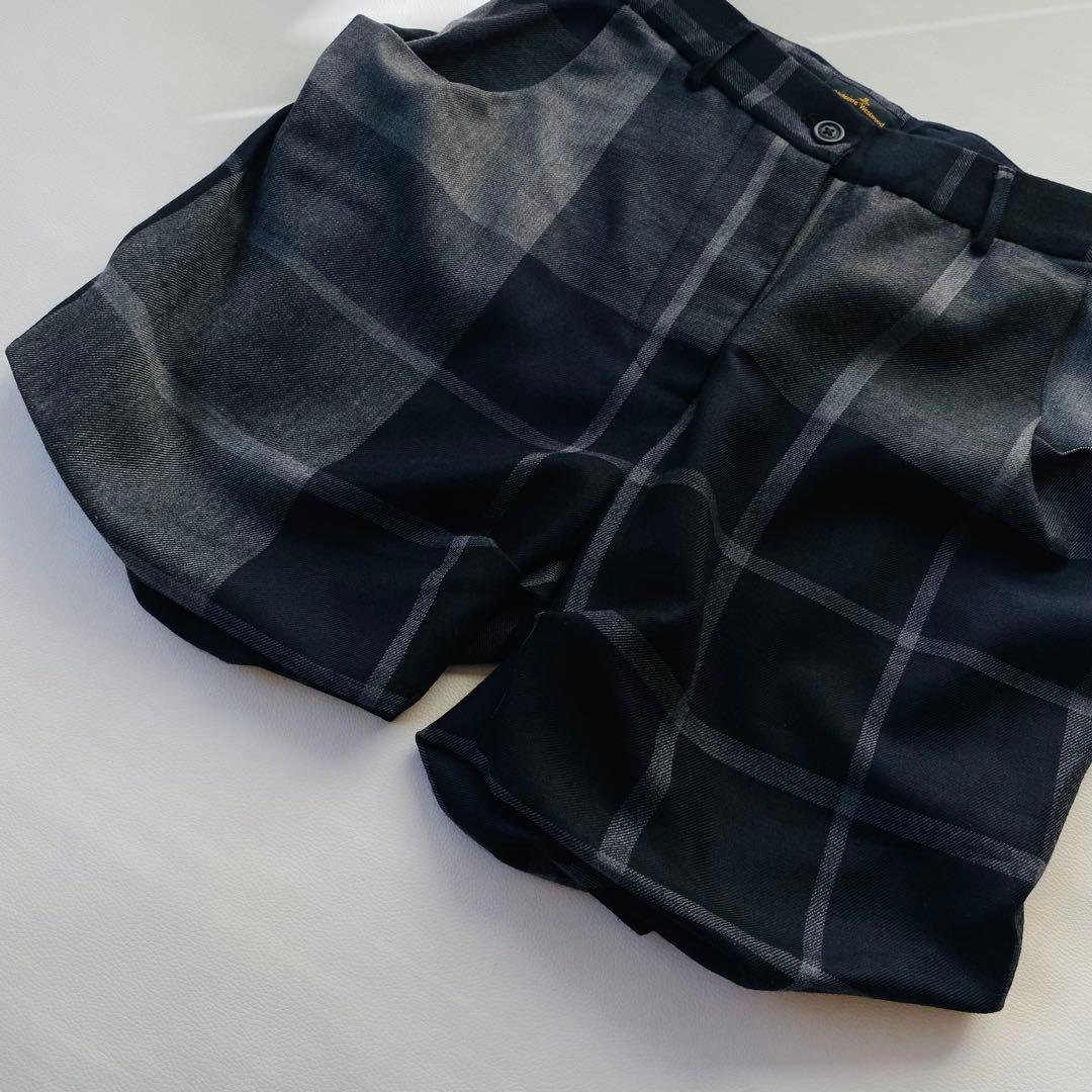 【極美品】ヴィヴィアンウエストウッド　ショートパンツ　変形　タータンチェック