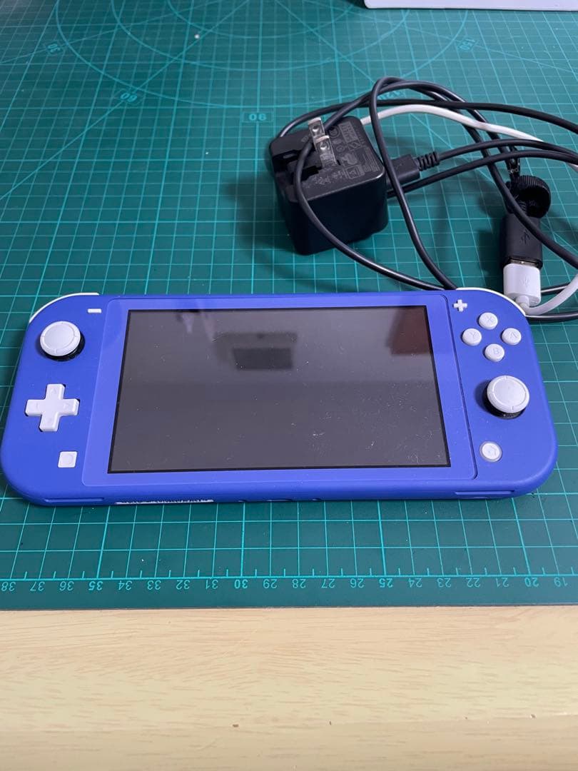 Nintendo Switch Lite 青 ACアダプター付き