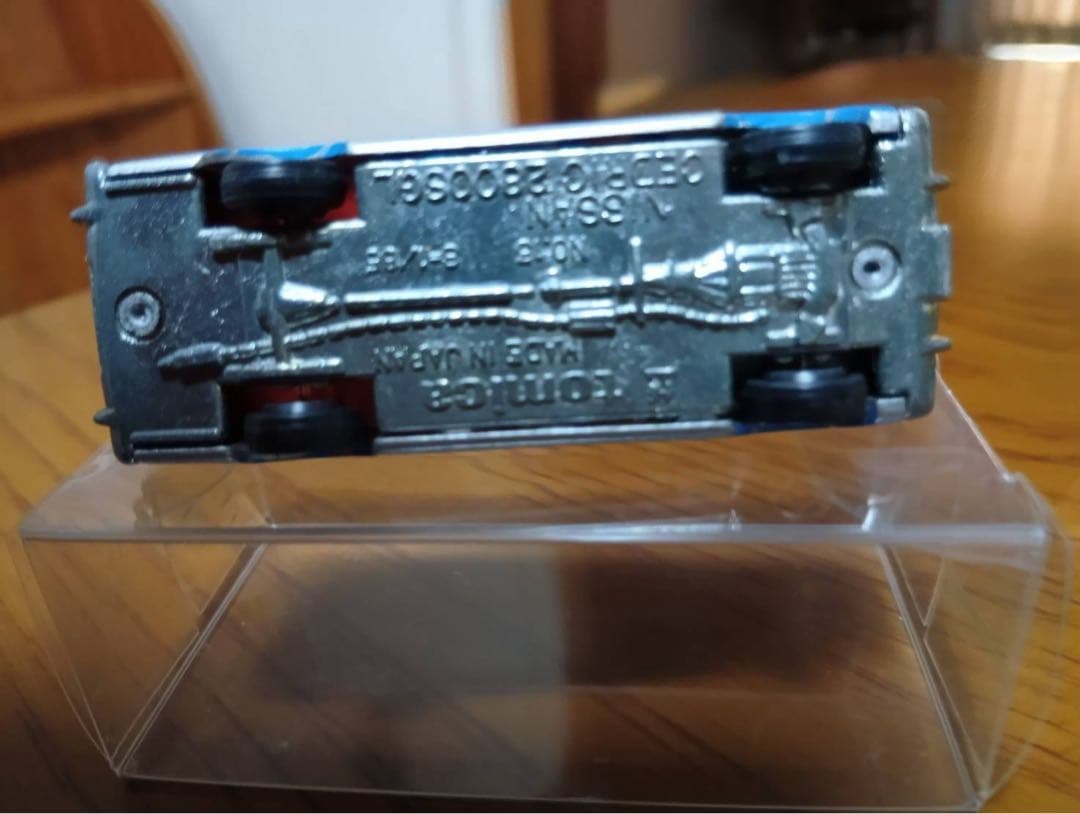 トミカ　黒箱　セドリック　エアポート　タクシー　NO.47 1/65