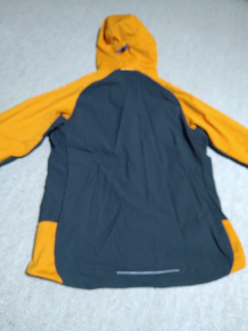 PeakPerformance ソフトシェル　ツアー　ROND? Mサイズ　上下