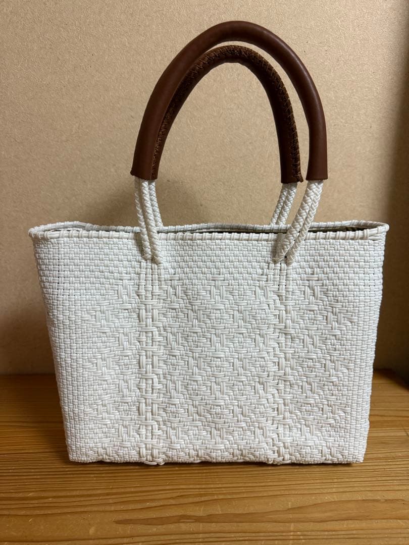WOVEN ホワイト かごバッグ　メルカド　バッグ