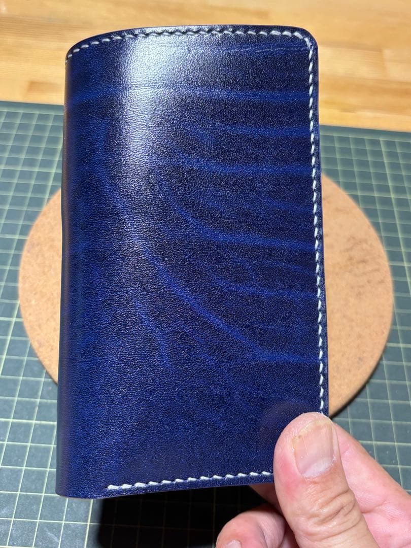 ミドルウォレット　ベルギー産　ルガト　ハンドメイド