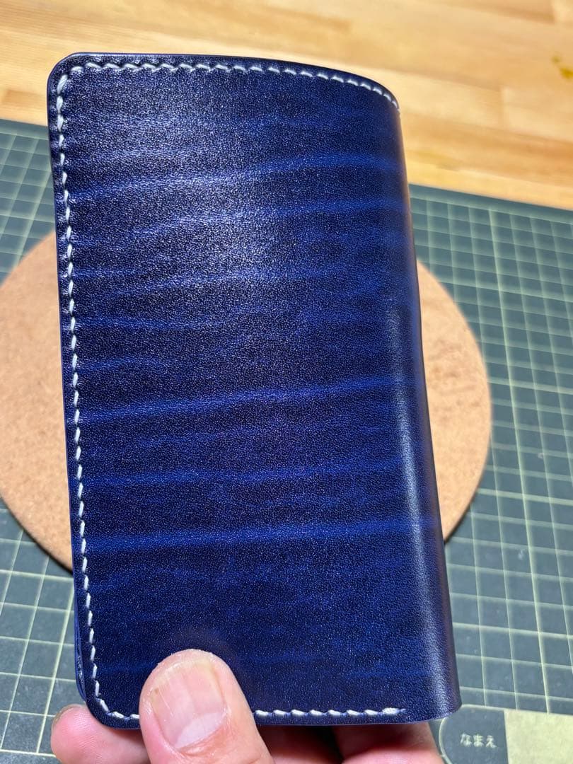 ミドルウォレット　ベルギー産　ルガト　ハンドメイド