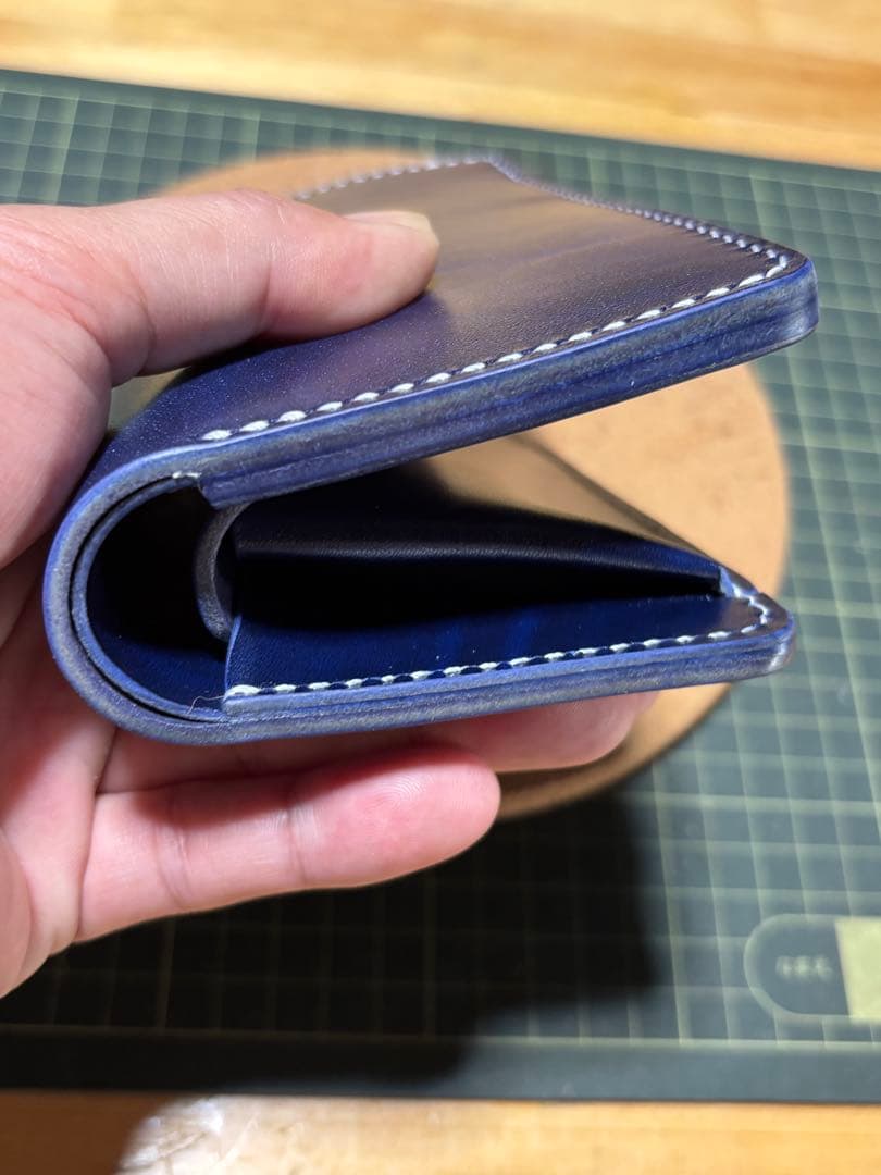 ミドルウォレット　ベルギー産　ルガト　ハンドメイド