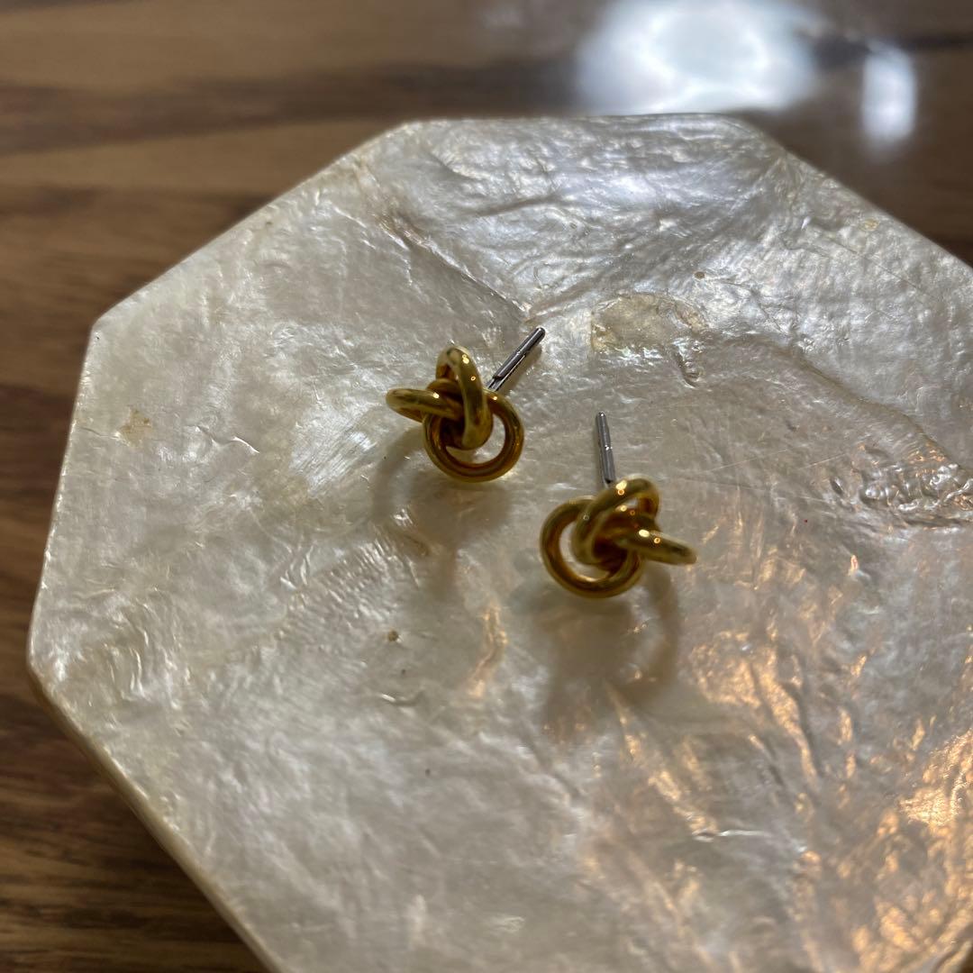 BAQLESS バックレス　ピアス　AMITY REBECCA