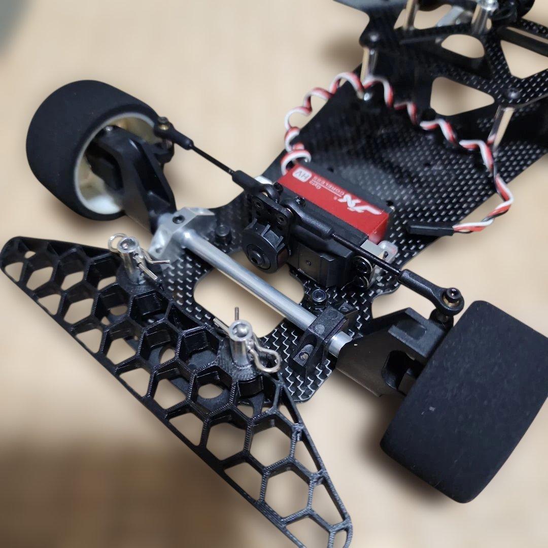 京商プラズマα-2 サーボ付、塗装済み未使用ボティ2枚及