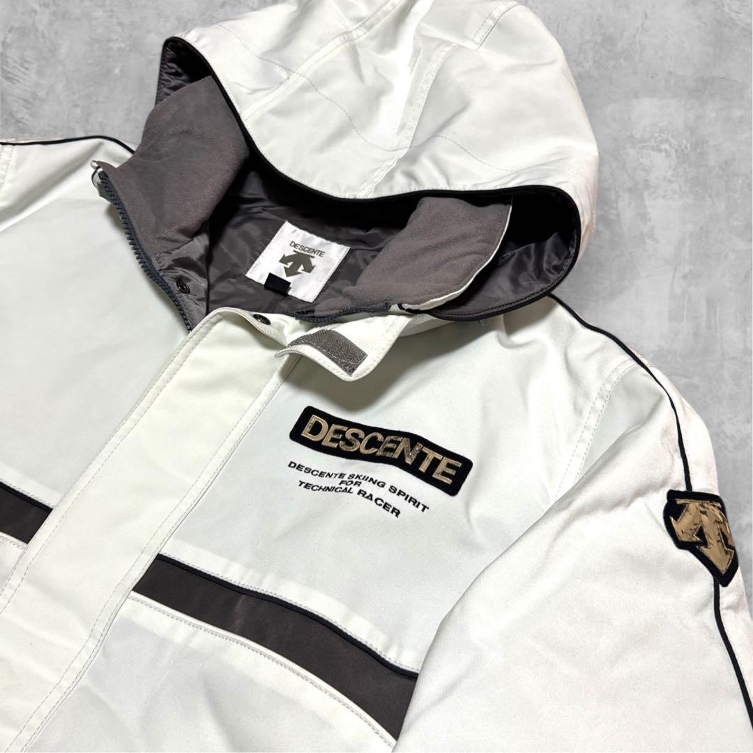 人気色✨DESCENTE デサント スキーウェア 上下セット メンズ ホワイト