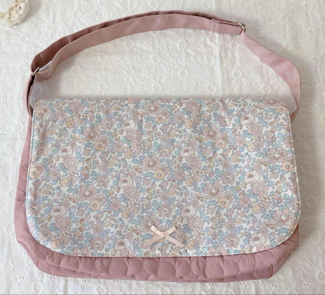 mimi様　ヌビ　レッスンバッグ　上履き袋　りぼん　刺繍生地　体操着袋