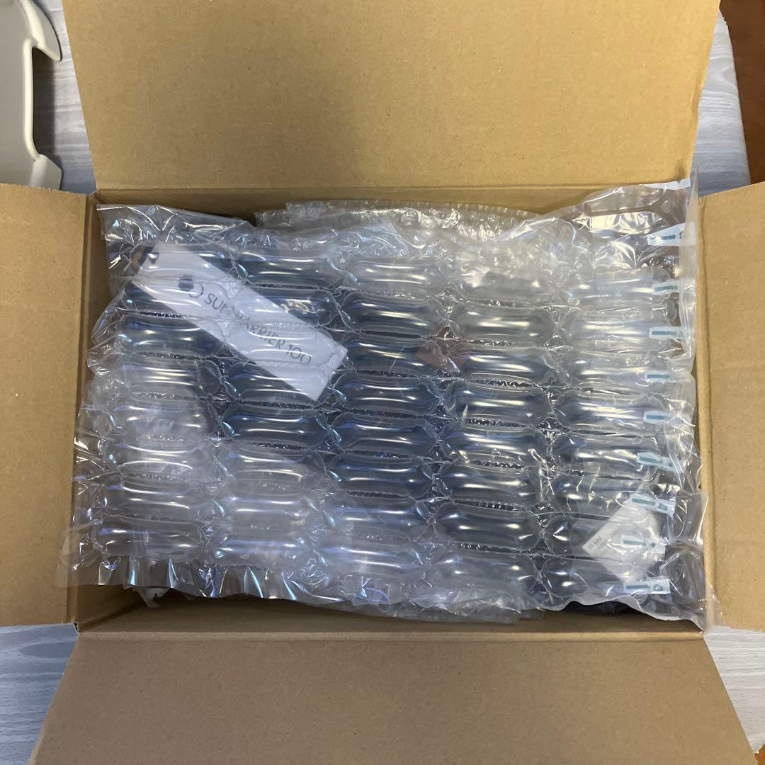 サンバリア100 2段折 日傘 折りたたみ傘 フリル　黒 木 ストレート手元