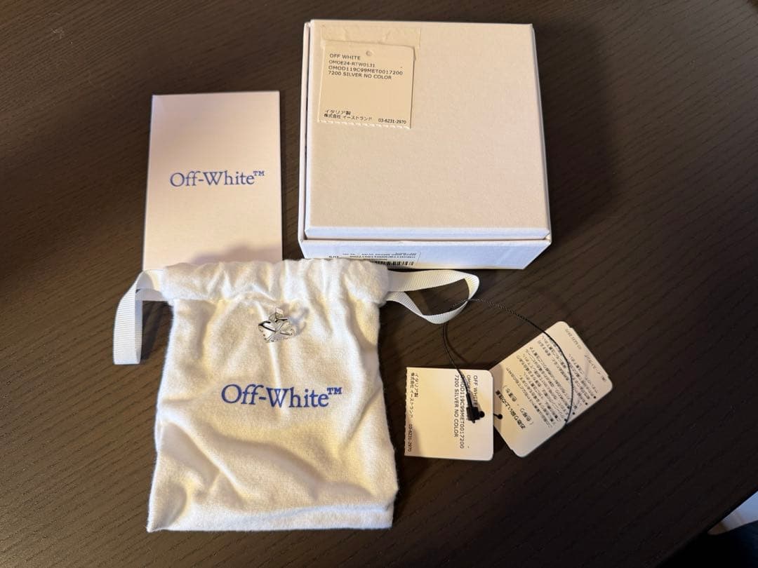 オフホワイト off-white Arrow Mono ピアス